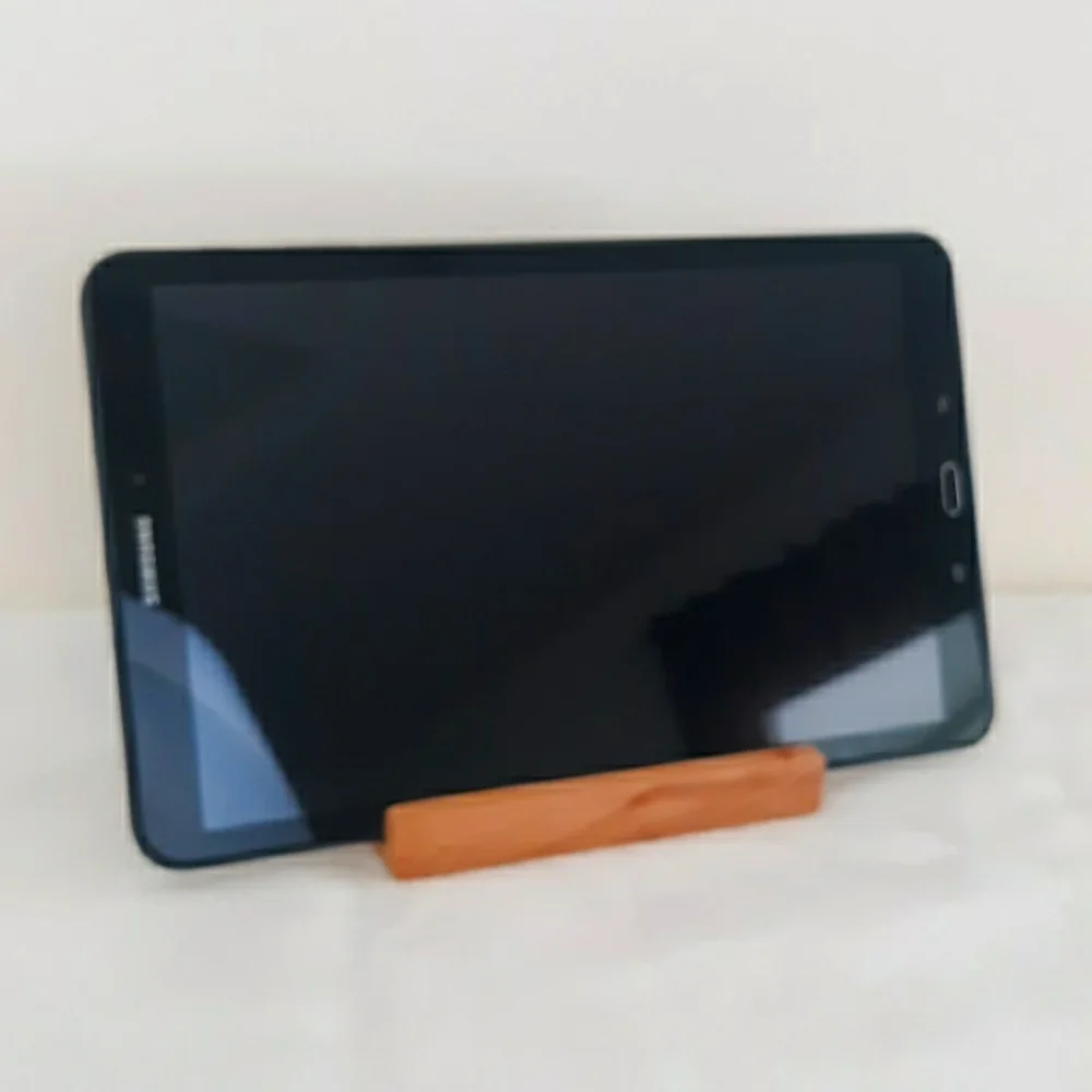 Phone/Tablet Holder